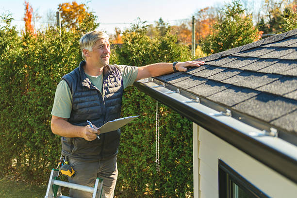 Professional Roof Leak Repair technician working in Rosemont, IL